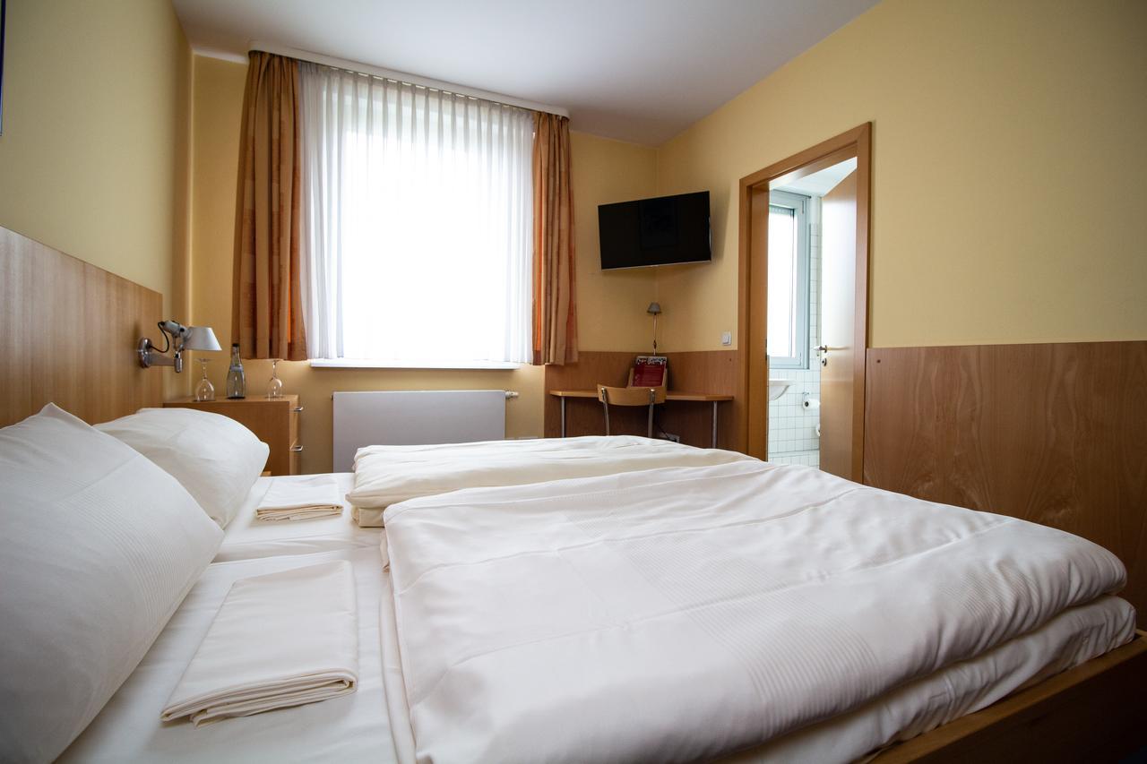 Hotel Goldene Gans Mannheim Exterior foto