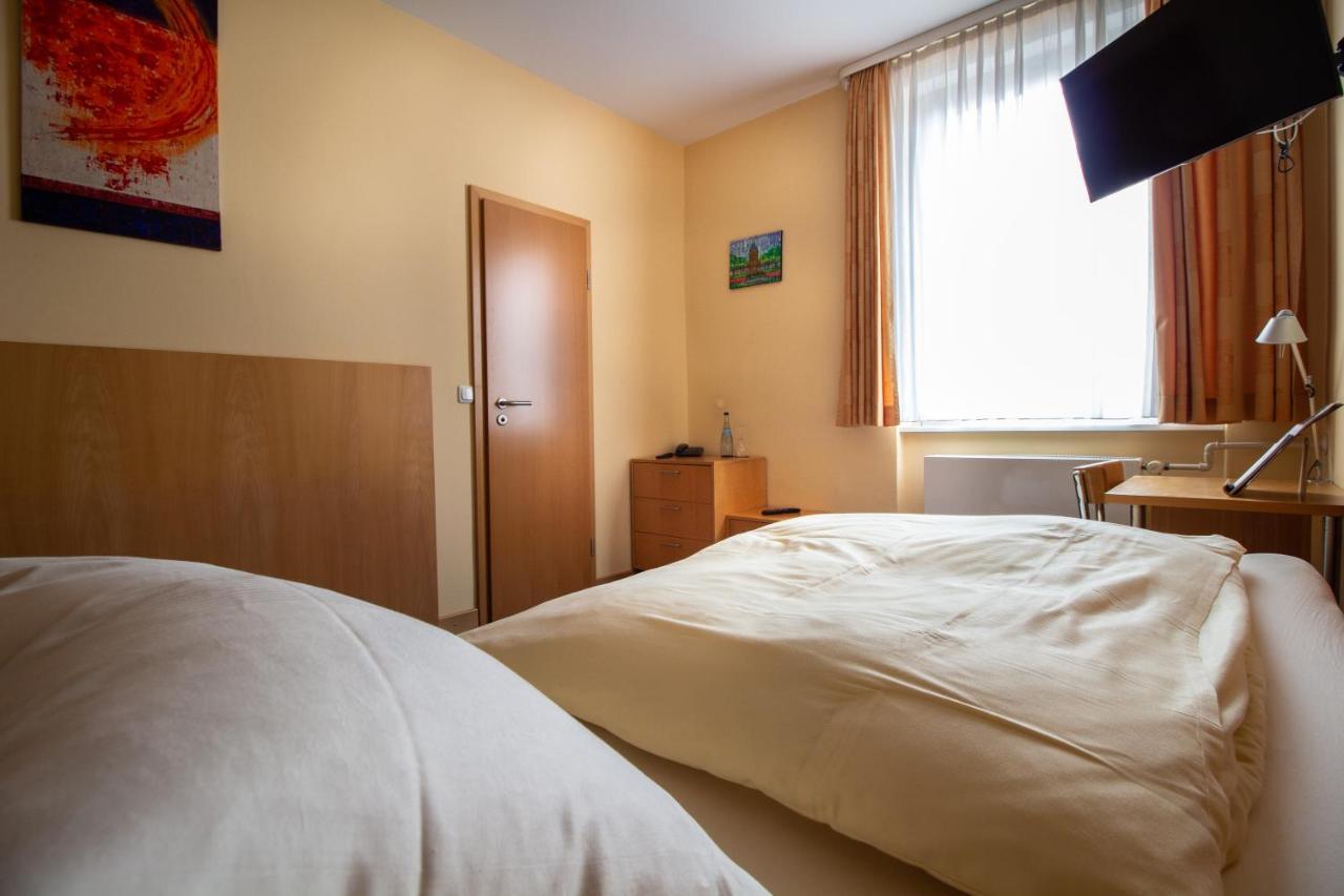 Hotel Goldene Gans Mannheim Exterior foto